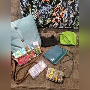 5 item bundle - Desigual, H&M, Sakroots